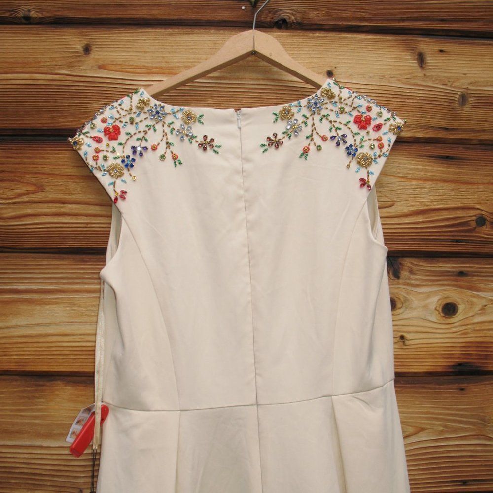 Mac Duggal 26540 Ieena Beaded Cap Sleeve V Neck A Line Gown Dress Cream Size 4 - Picture 11 of 16